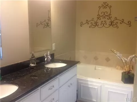 8 Edgewater Dr, Smithfield, NC 27577 photo 13