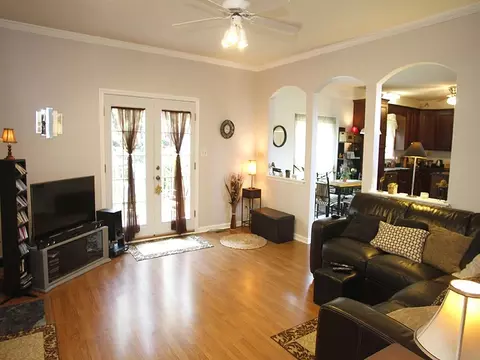 1009 Hadrian Dr, Garner, NC 27529 photo 4