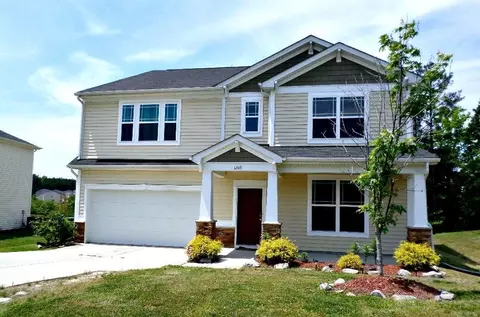 1203 Whispering Oak Ln, Durham, NC 27704 photo 2