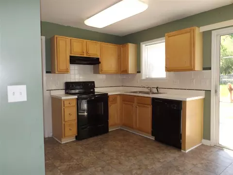 526 Crossview Ln, Durham, NC 27703 photo 9
