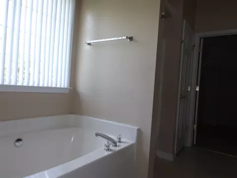 526 Crossview Ln, Durham, NC 27703 photo 20