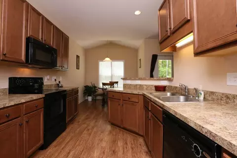 37 Meadow Loop Dr, Clayton, NC 27527 photo 11