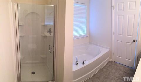 124 Longchamp Ln, Cary, NC 27519 photo 18