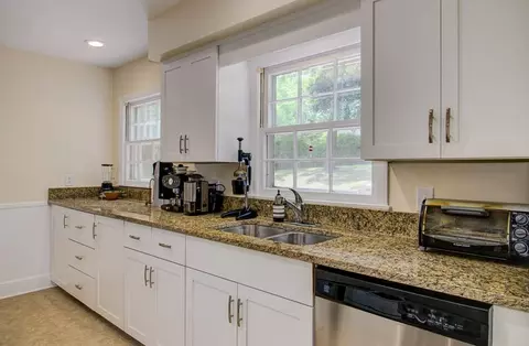 2230 Whitley Dr, Durham, NC 27707 photo 9