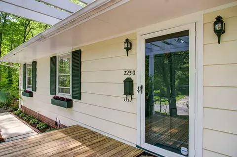 2230 Whitley Dr, Durham, NC 27707 photo 2