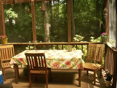 16 Madrid Ln, Durham, NC 27704 photo 2