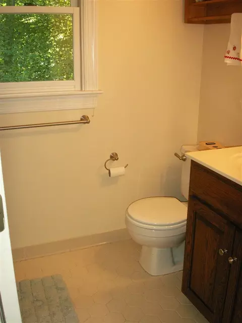 16 Madrid Ln, Durham, NC 27704 photo 13