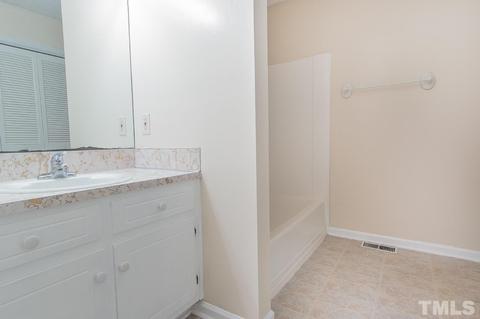 819 Midway Ave, Durham, NC 27703 photo 11