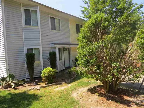 524 Garner Townes Ln, Garner, NC 27529 photo 1