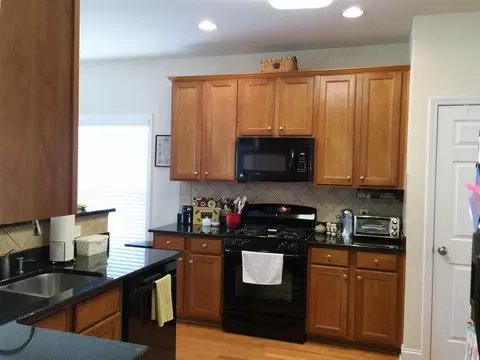 218 Mabley Pl, Cary, NC 27519 photo 6