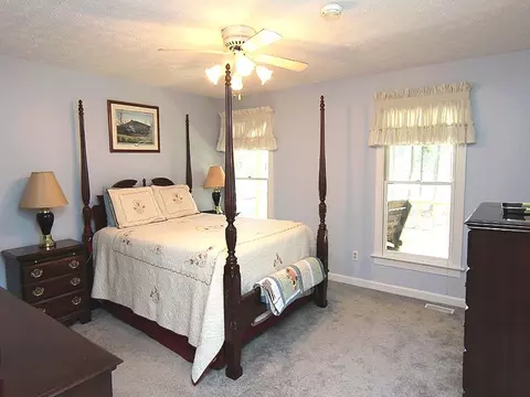 58 Granite Dr, Roxboro, NC 27574 photo 5