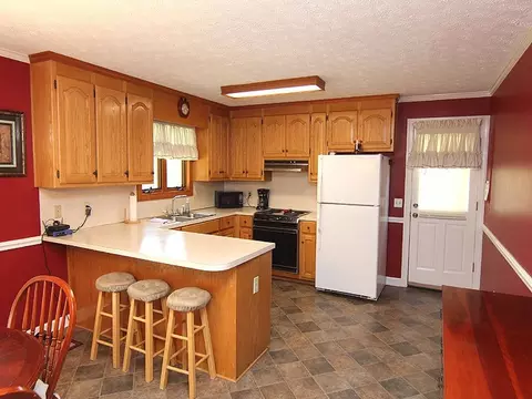 58 Granite Dr, Roxboro, NC 27574 photo 3