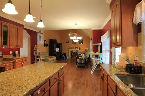 104 Cedarpost Dr, Cary, NC 27513 photo 9