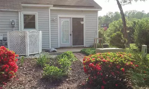 41 Riverwalk Ter, Durham, NC 27704 photo 1
