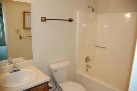 41 Riverwalk Ter, Durham, NC 27704 photo 8