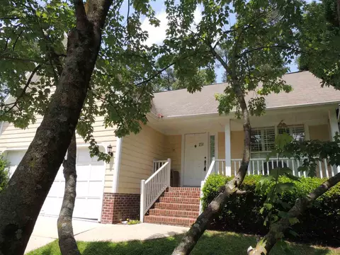 109 Trailview Dr, Cary, NC 27513 photo 2