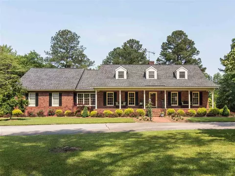 603 Old Farm Rd, Erwin, NC 28339 photo 1