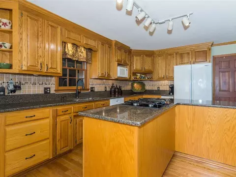 603 Old Farm Rd, Erwin, NC 28339 photo 6