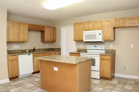 902 Camden Ct, Elon, NC 27244 photo 8