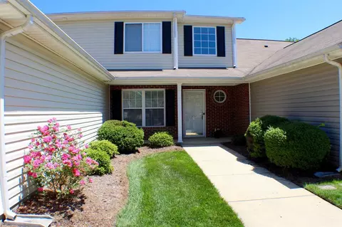 902 Camden Ct, Elon, NC 27244 photo 3