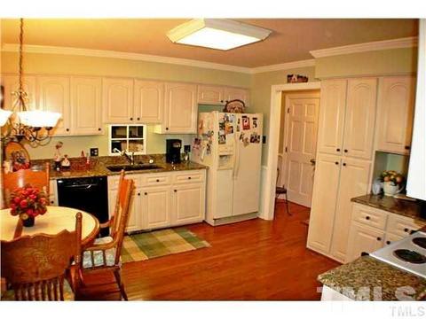 1109 Sapling Pl, Raleigh, NC 27615 photo 8