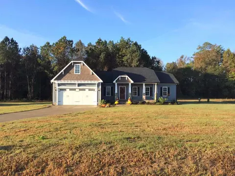 86 Tedpace St, Princeton, NC 27569 photo 2