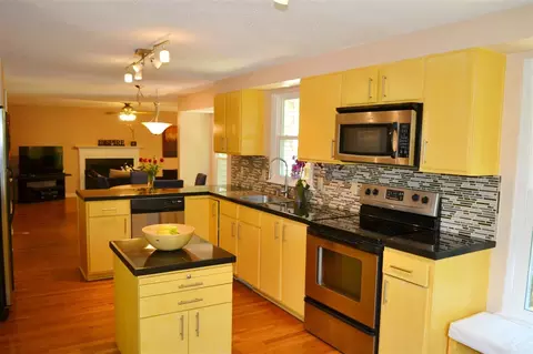 112 Willoughby Ln, Cary, NC 27513 photo 5