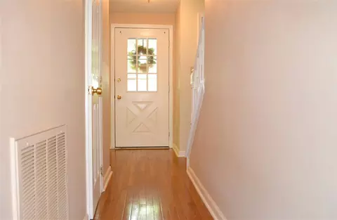112 Willoughby Ln, Cary, NC 27513 photo 9