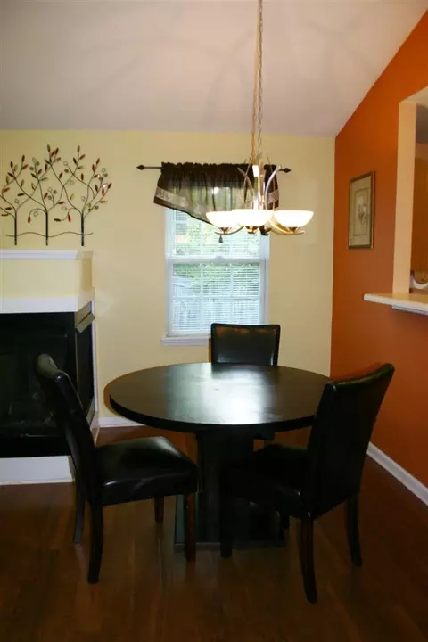 418 Gladstone Dr, Durham, NC 27703 photo 7