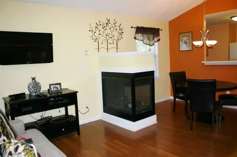 418 Gladstone Dr, Durham, NC 27703 photo 9