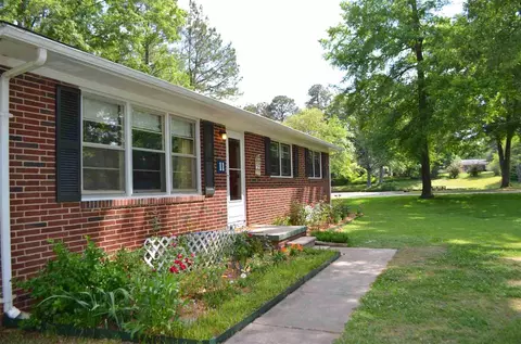 11 Burbank Cir, Durham, NC 27713 photo 2