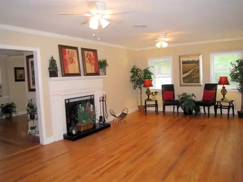 223 White Oak Dr, Durham, NC 27707 photo 3