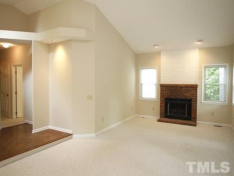 102 Tiercel Ct, Cary, NC 27518 photo 2