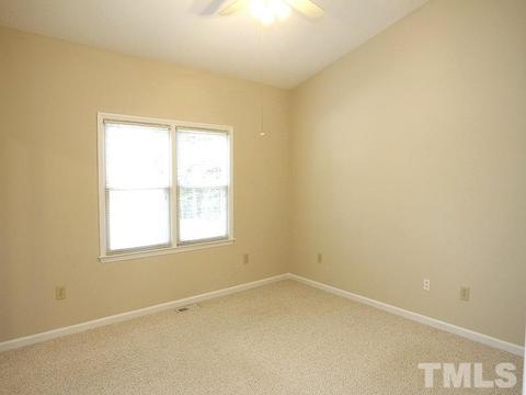 102 Tiercel Ct, Cary, NC 27518 photo 6