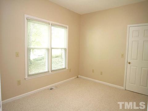 102 Tiercel Ct, Cary, NC 27518 photo 9