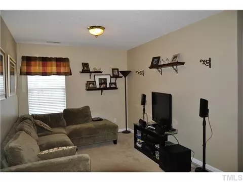 812 Stackhurst Way, Wake Forest, NC 27587 photo 4