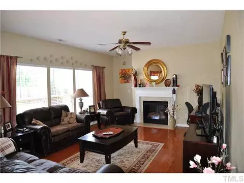 812 Stackhurst Way, Wake Forest, NC 27587 photo 3