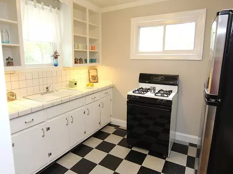 2312 Albany St, Durham, NC 27705 photo 4