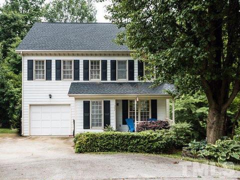 307 Silvercliff Trl, Cary, NC 27513 photo 2
