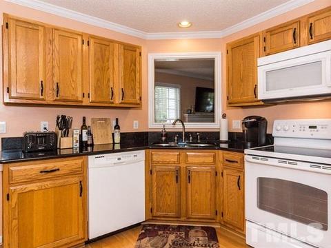 307 Silvercliff Trl, Cary, NC 27513 photo 7