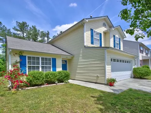 307 Weeping Willow Dr, Durham, NC 27704 photo 2