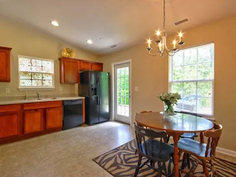 307 Weeping Willow Dr, Durham, NC 27704 photo 7