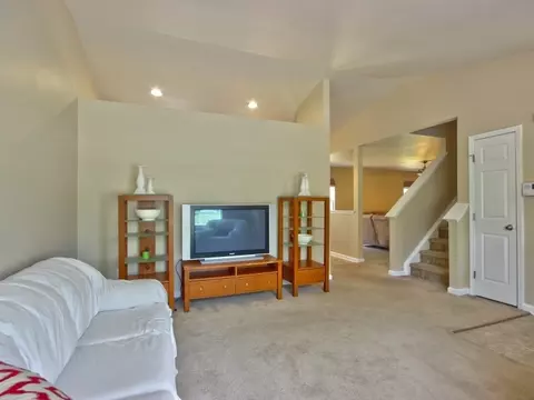 307 Weeping Willow Dr, Durham, NC 27704 photo 5
