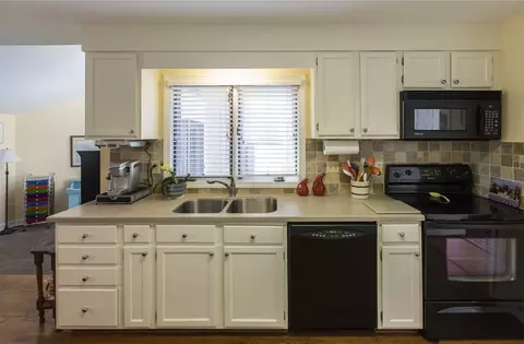 843 Inglenook Rd, Durham, NC 27707 photo 6