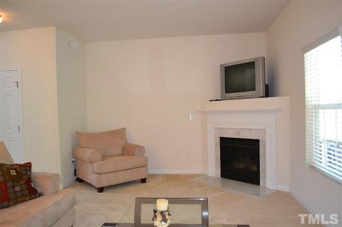 3 Genlee Ct, Durham, NC 27704 photo 3
