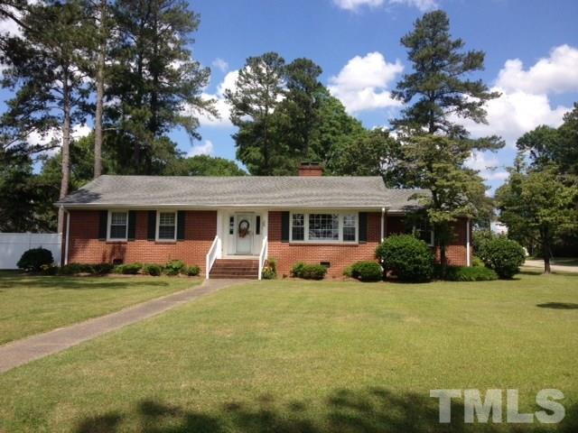 209 N Wayne Ave, Dunn, NC 28334 photo 1