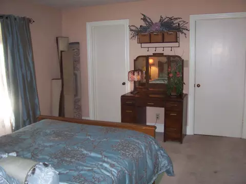 402 N Sumner St, Selma, NC 27576 photo 17