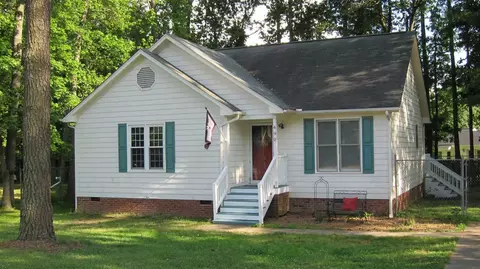 490 Circle Dr, Angier, NC 27501 photo 1
