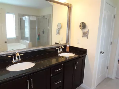 13 White Willow Ct, Durham, NC 27703 photo 15