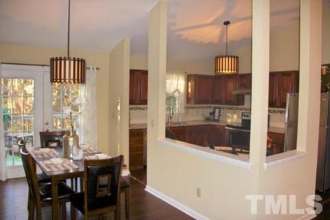 207 Maumee Ct, Cary, NC 27513 photo 4